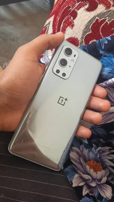 one plus 9 pro 5g 12/256