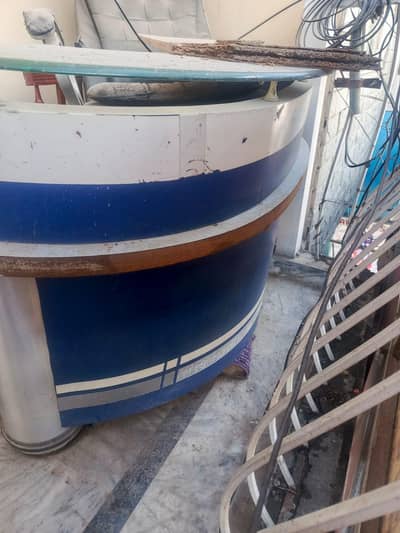 for office reception clinic reception table in used condition