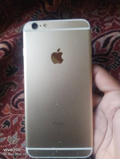 aoa I am selling iPhone 6s plus