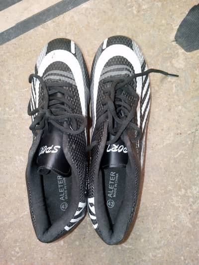 premium quality football shoes (touss) for sale in cheap price