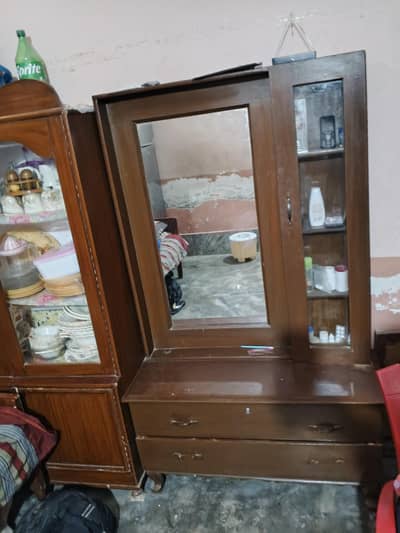 Dressing table Argent sale good condition no Any fault