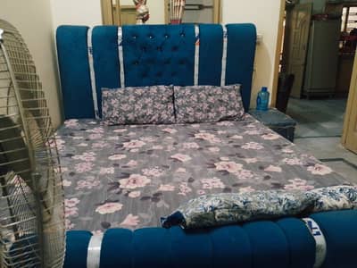 King size bed set available for sale at 1 lac