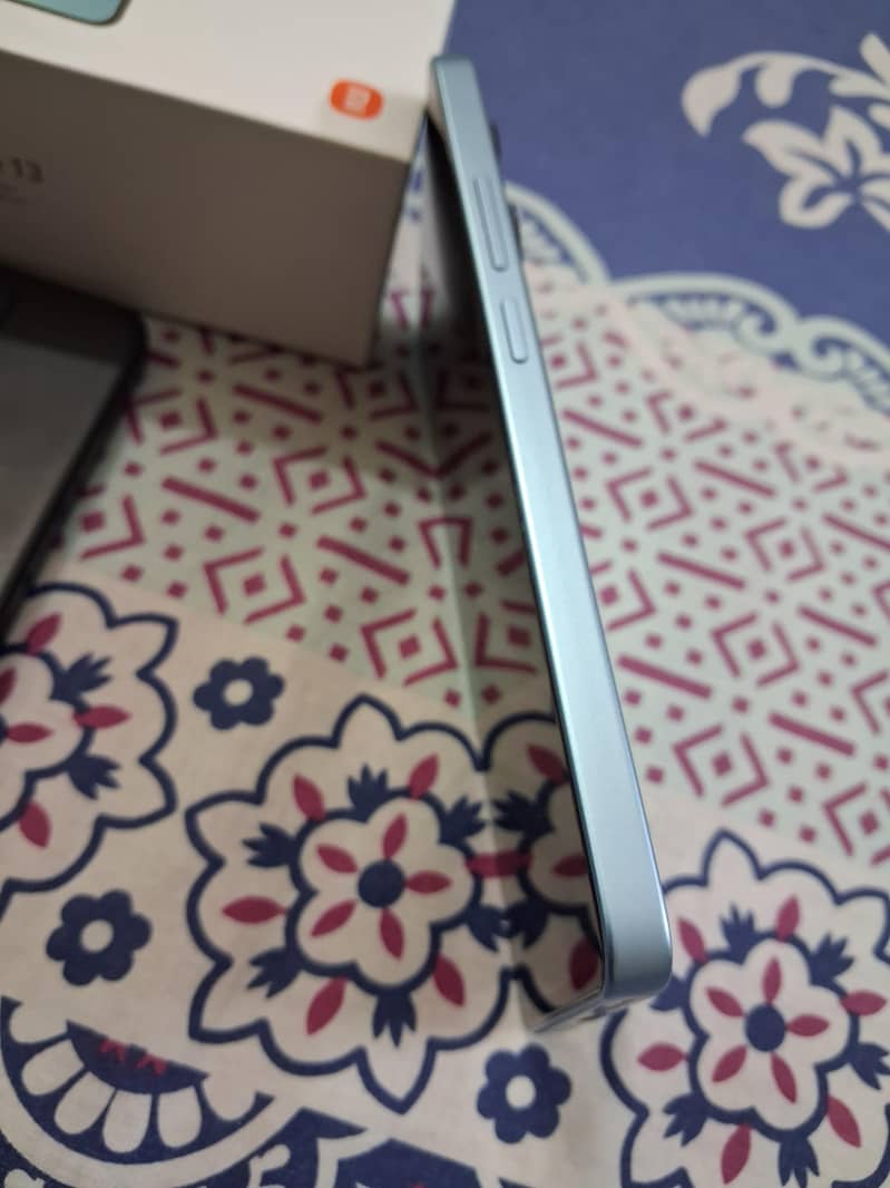 RedMi NOTE 13 SCRATCHLESS Condition 5