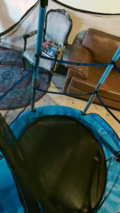 Kids Trampoline with Safety Net – Excellent Condition