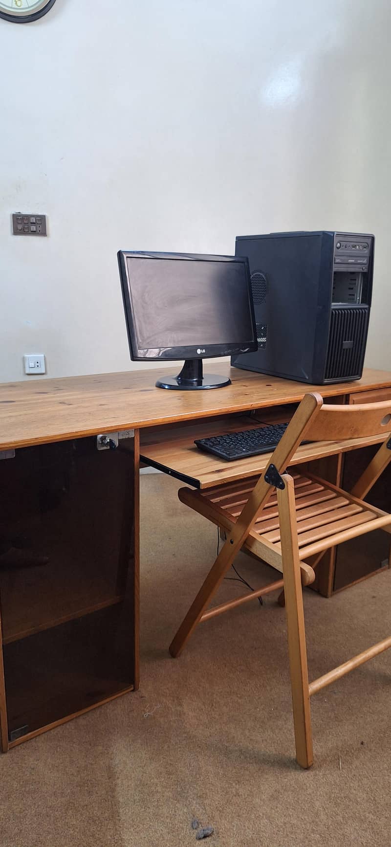 Computer Table ( Saudia Imported ) 0