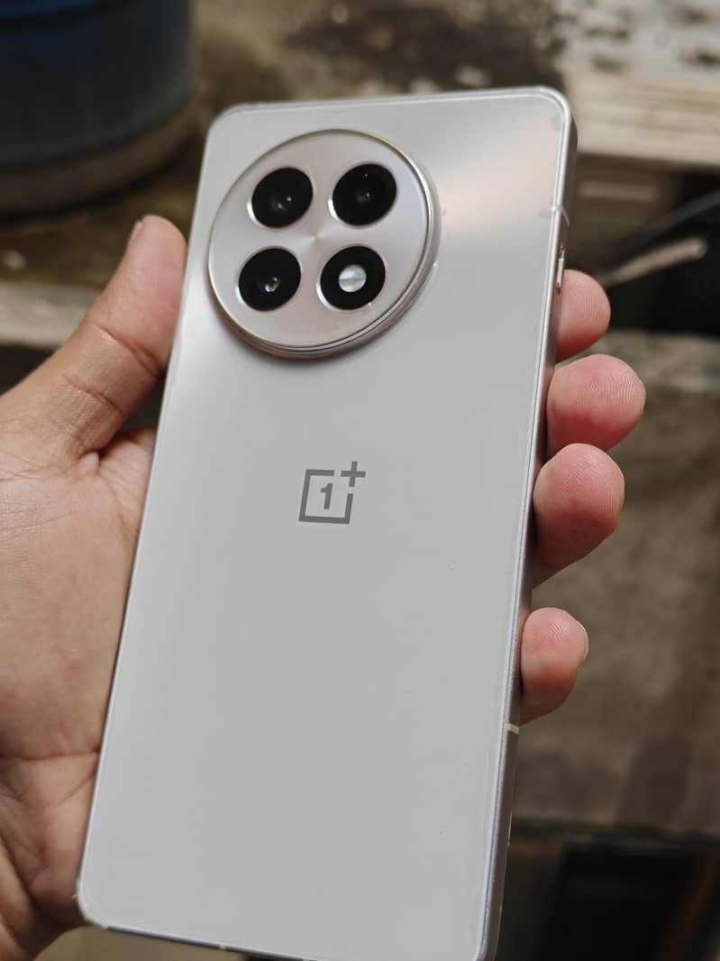 OnePlus 13r Zero condition 5