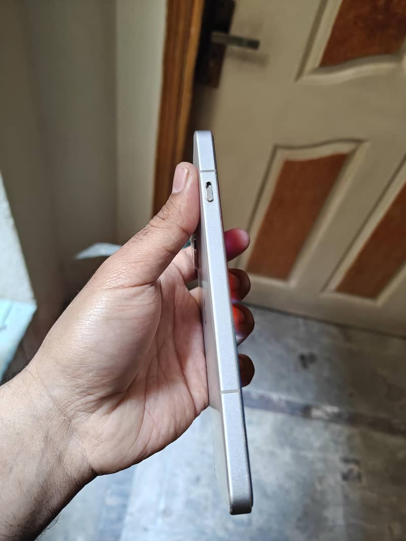 OnePlus 13r Zero condition 8