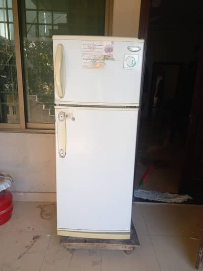 Singer fridge for sale