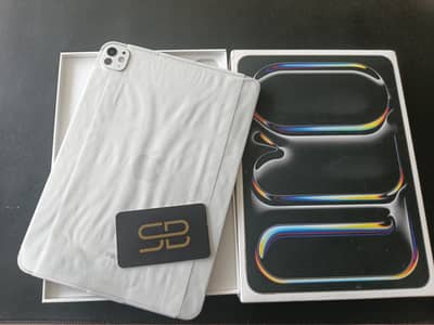 iPad Pro 11" M4 256GB Silver – Just Activated – Complete Box