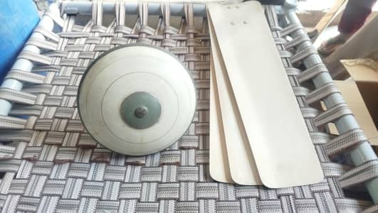 royal fan perfect new condition