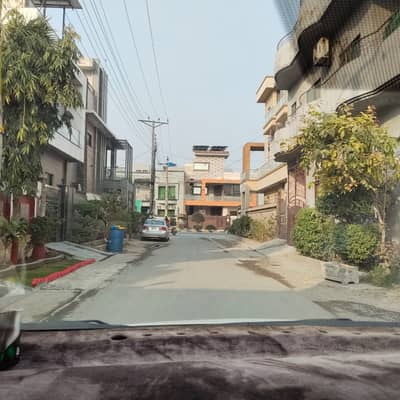 5 Marla Outstanding Location Residential Plot For Sale