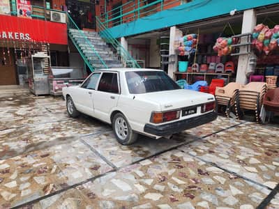 Nissan blue bird 1983model 2002 import petrol. cng 3s engine 2000cc.