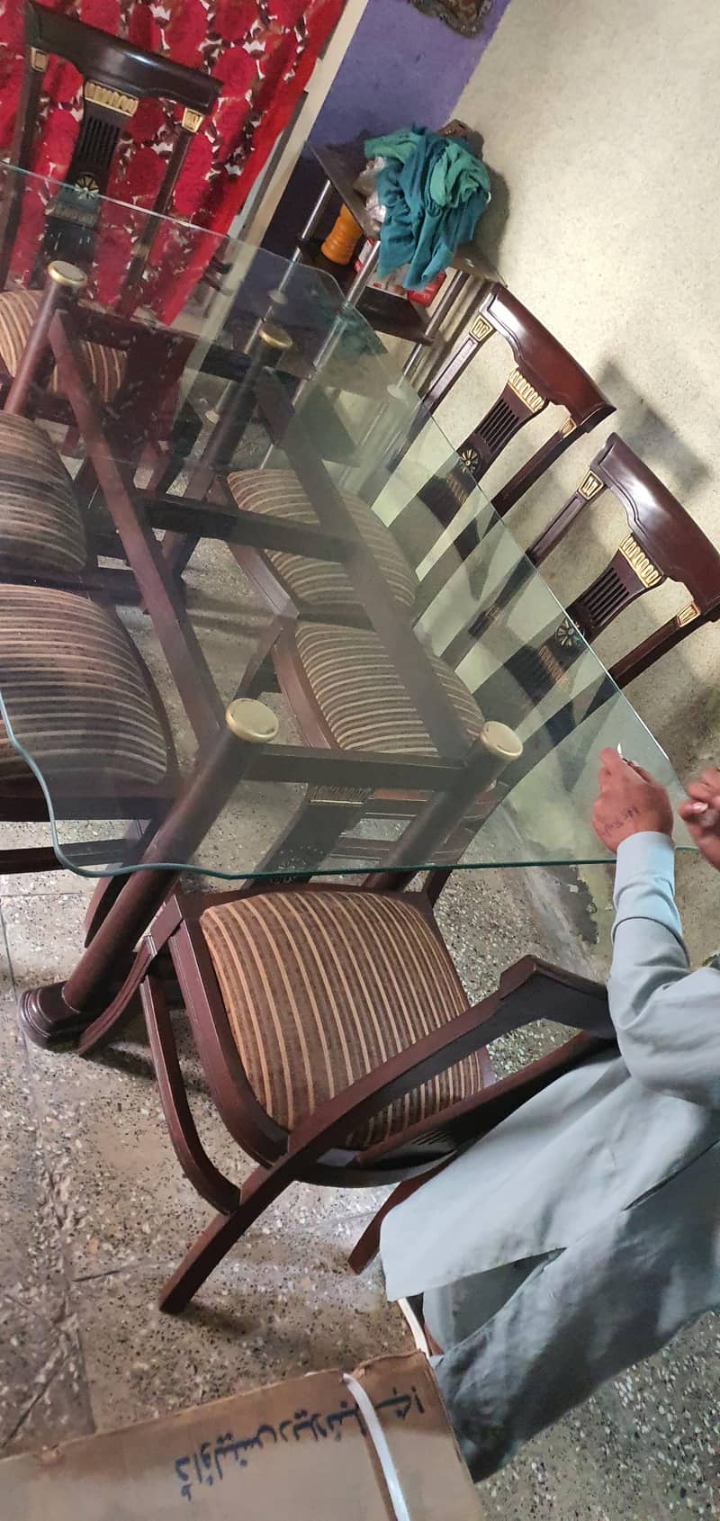 Dining table 10/10 condition 4