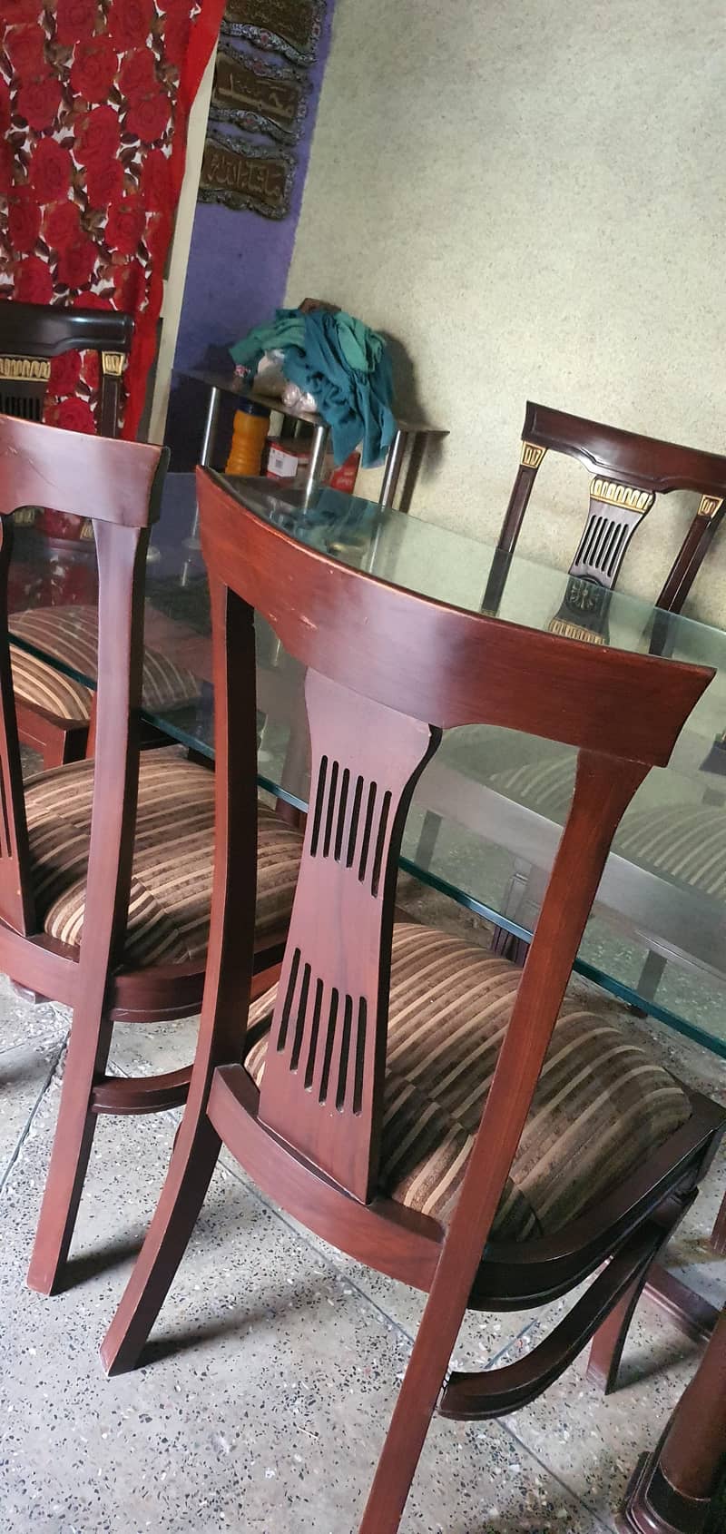 Dining table 10/10 condition 6