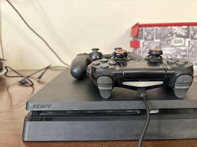 PS4 Slim 500gb with two controllers