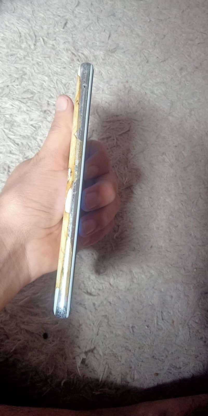 Sharp Aquos R2 urgent sell 4