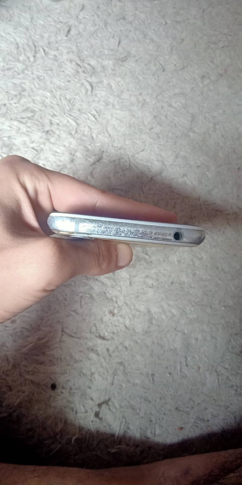 Sharp Aquos R2 urgent sell 6