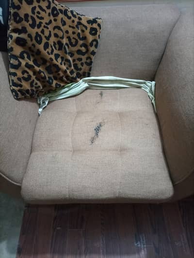 quantity two single sofa