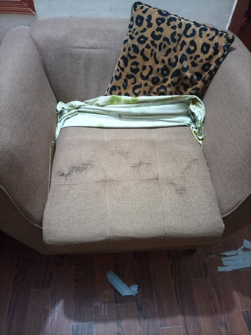 quantity two single sofa 1