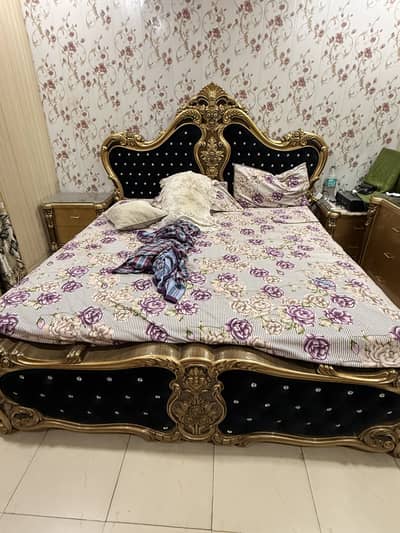 Bed set for sale