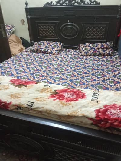 king size double bed