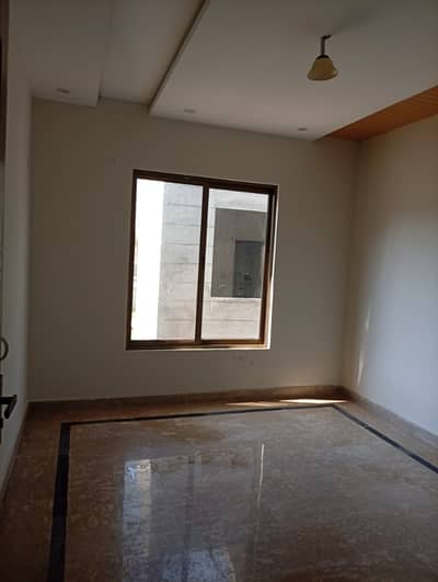 3.5marla full house for rent 3bad attached bathroom double TV lounge double kitchen 10kv solar installed