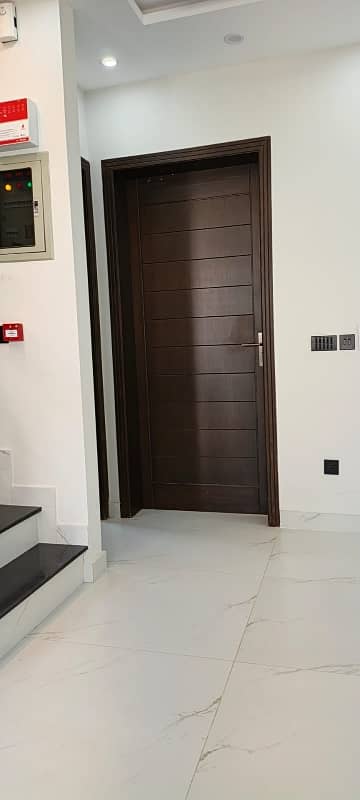 1 kinal upper portion for rent