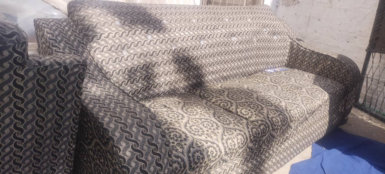 Sofa Set New condition 2