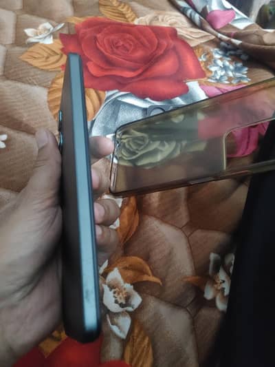 Vivo Y17s 6/128 Urgent Sale whatsapp 0318??? 6059408