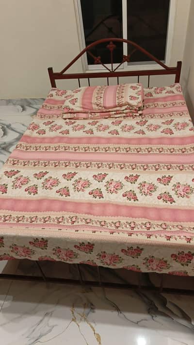 signal bed almost double bed