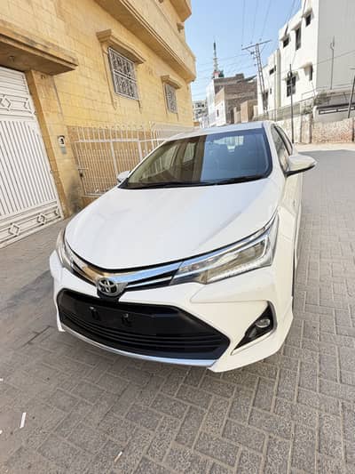 Toyota Grande Black Room 2021