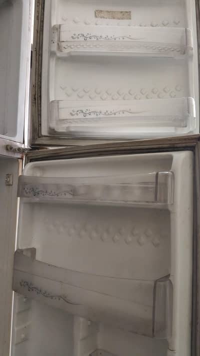 PEL REFRIGERATOR