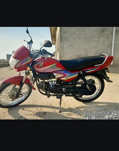 Red Honda Pridor