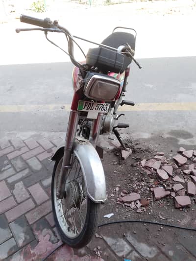 King Hero Bike 70cc condition 10/ 8 All ok hai koi Masla nahi hai