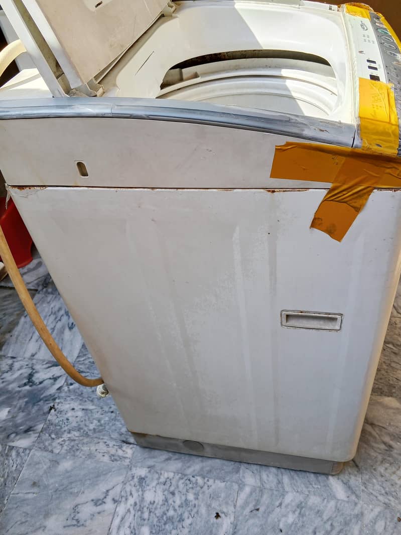 Dawlance automatic machine 4