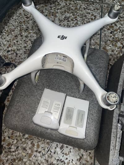 Dji phantom 4 pro drone for sale all okay condition no issue.