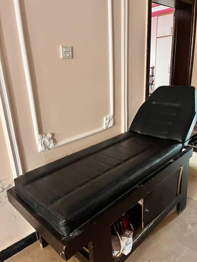 parlour furniture available