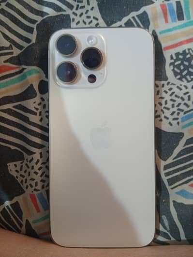 I phone 14 pro max scratchless