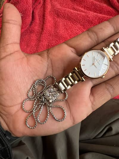 Mockberg Modest Links silver solitaire necklace