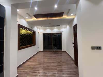 6.5 MARLA BEAUTIFUL HOUSE AVAILABLE FOR RENT IN OPF HOUSING SOCIETY