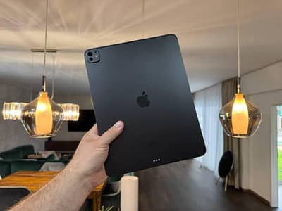 iPad Pro M5 Almost New In Warranty