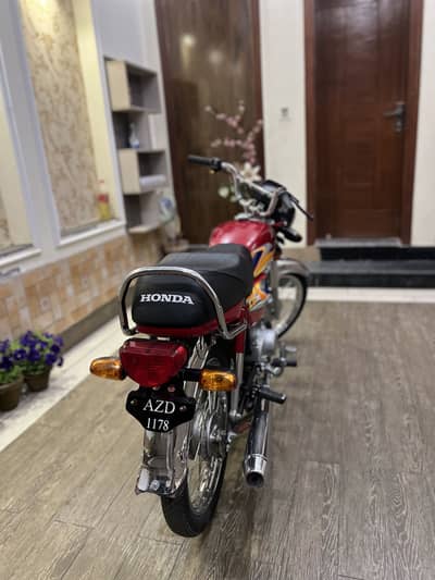 Honda 70 up for sale