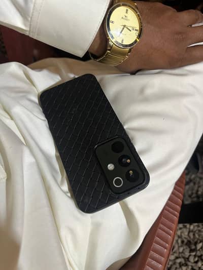 realme c85pro modal new hai es Liye olx py nahi a Raha