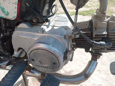 Honda 70 with new engine with totally Honda parts