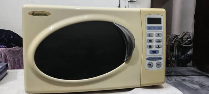 Esquire microwave digital saaf condition