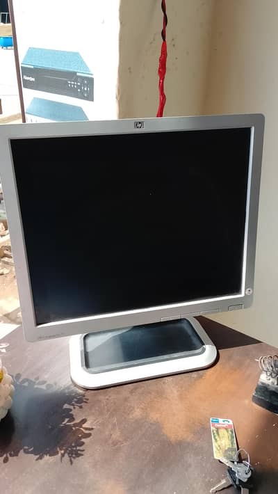 18 inch LCD for sale all ok condition vehari 03051821750