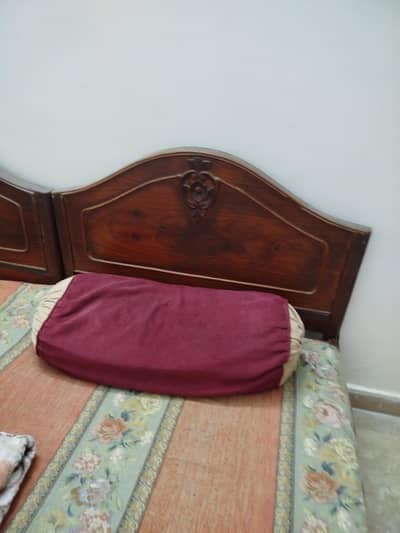 urgent sale solid wood. Noman Ali 03005547677