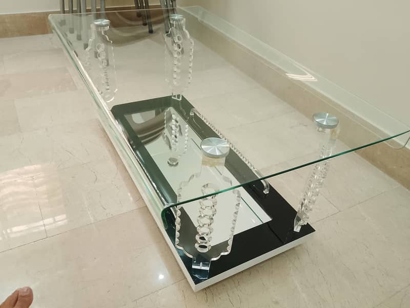 Acrylic Center Table 0