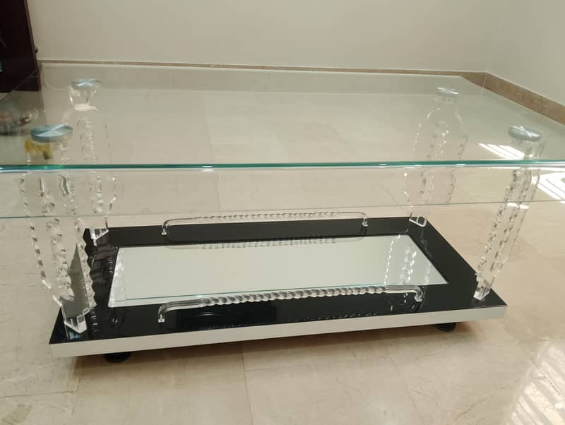 Acrylic Center Table 1