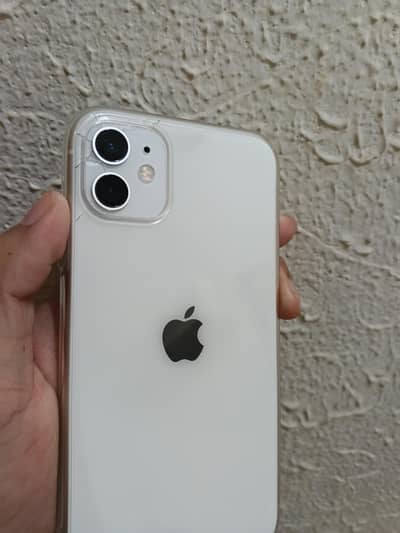 Iphone 11 Non pta Total original my whatapp num.           03209727601